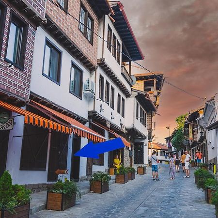 Апартамент Самоводската Чаршия Veliko Tărnovo Exteriör bild