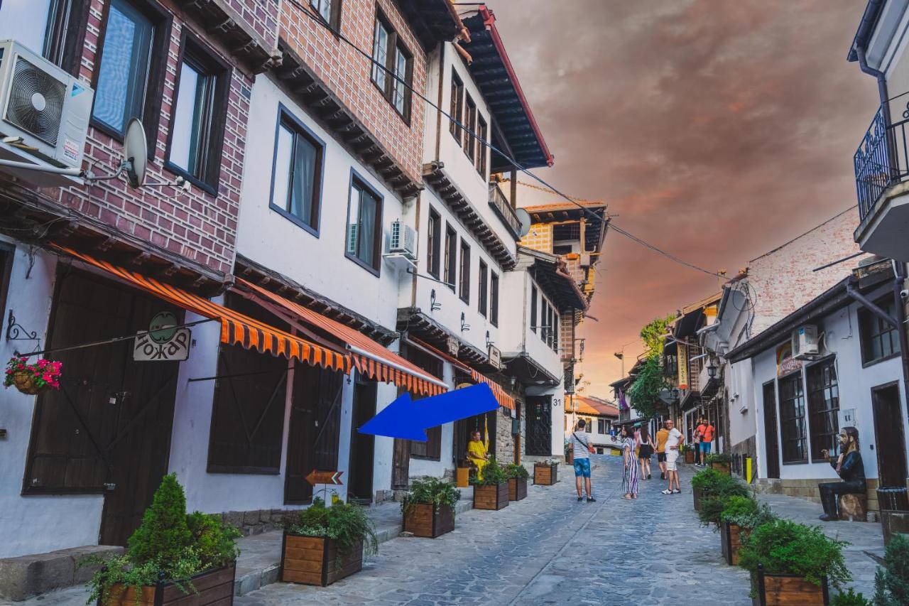 Апартамент Самоводската Чаршия Veliko Tărnovo Exteriör bild